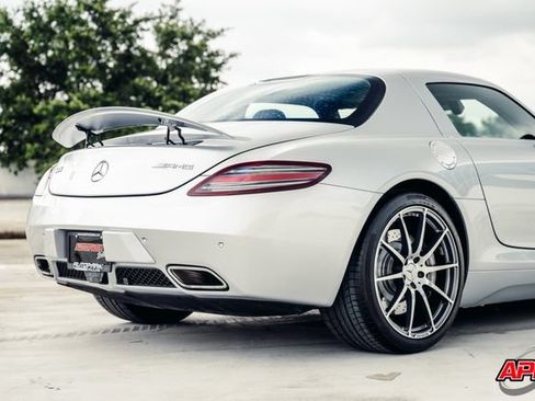 Used 2011 Mercedes-Benz SLS AMG Coupe image 81
