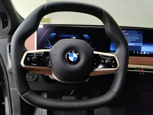 New 2026 BMW iX xDrive60 w/ Premium Package image 15