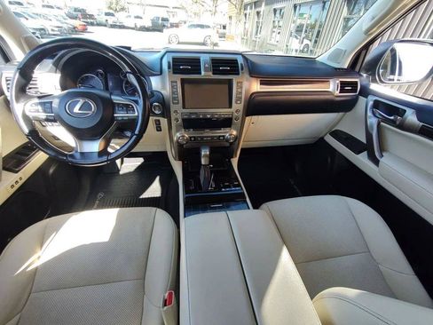 Used 2021 Lexus GX 460 Premium w/ Premium Package AWD/4WD image 14