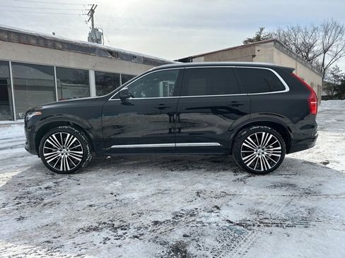 Certified 2024 Volvo XC90 B6 Ultimate w/ Protection Package image 5