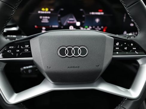 New 2025 Audi Q5 2.0T Premium Plus image 32