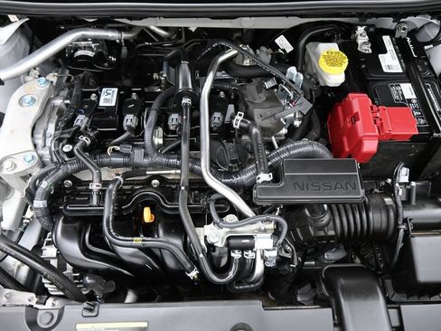 Used 2024 Nissan Sentra SR FWD image 17