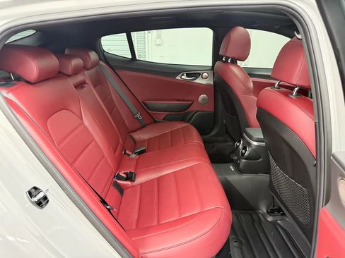 Used 2020 Kia Stinger GT2 image 39