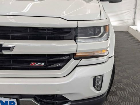 Used 2018 Chevrolet Silverado 1500 LT w/ All Star Edition image 10