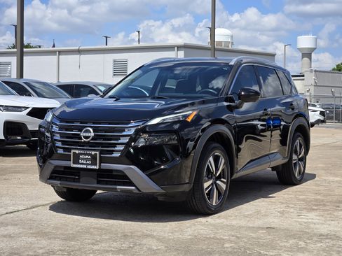 Used 2024 Nissan Rogue SL FWD image 4