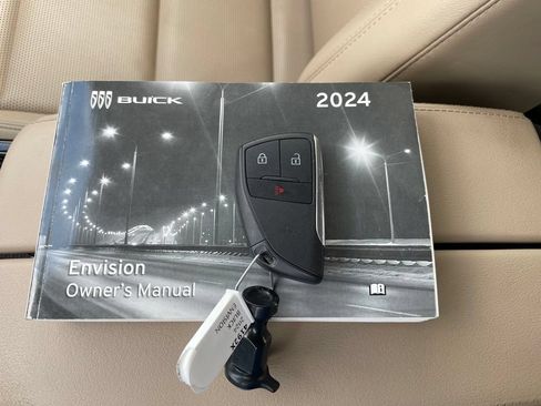 Used 2024 Buick Envision Preferred AWD/4WD image 38