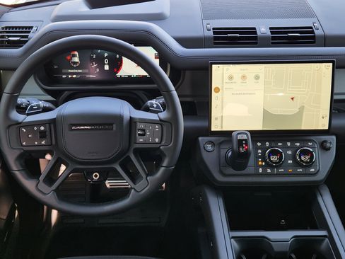 New 2026 Land Rover Defender 110 OCTA image 25