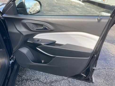 New 2026 Chevrolet Trax LT w/ LT Convenience Package image 19