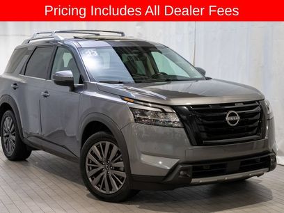 Used 2023 Nissan Pathfinder SL w/ SL Premium Package