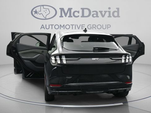Used 2025 Ford Mustang Mach-E GT AWD/4WD image 44