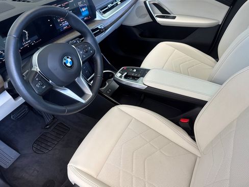 Used 2026 BMW X1 xDrive28i w/ Technology Package AWD/4WD image 4