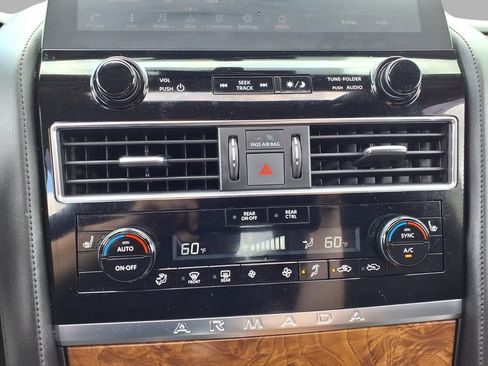 Used 2024 Nissan Armada SL AWD/4WD image 9