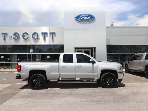Used 2017 Chevrolet Silverado 1500 LT w/ All Star Edition RWD image 16