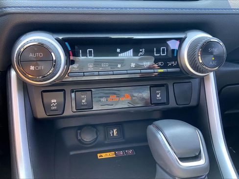 Certified 2025 Toyota RAV4 XSE w/ Advanced Technology Package AWD/4WD image 36