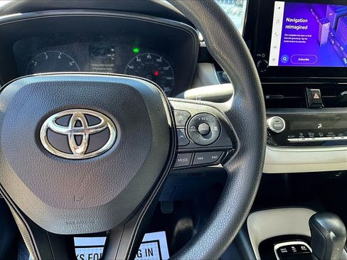 Used 2024 Toyota Corolla LE w/ LE Convenience Package image 15