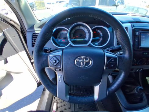 Used 2014 Toyota Tacoma 4x4 Double Cab w/ TRD Off-Road Package image 14
