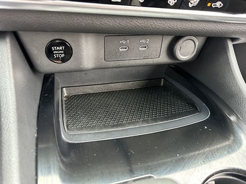 Used 2025 Nissan Rogue SV FWD image 26