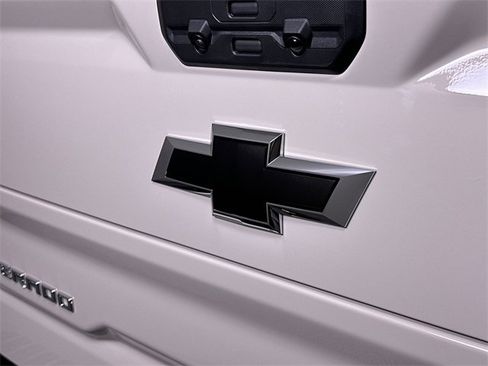 New 2026 Chevrolet Silverado 1500 ZR2 image 32