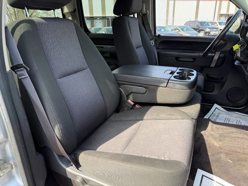 Used 2013 Chevrolet Silverado 2500 LT w/ Interior Plus Package image 32