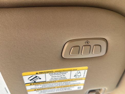 Used 2021 Ford F250 Lariat w/ Lariat Ultimate Package AWD/4WD image 31