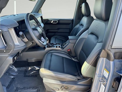 New 2025 Ford Bronco Outer Banks image 10