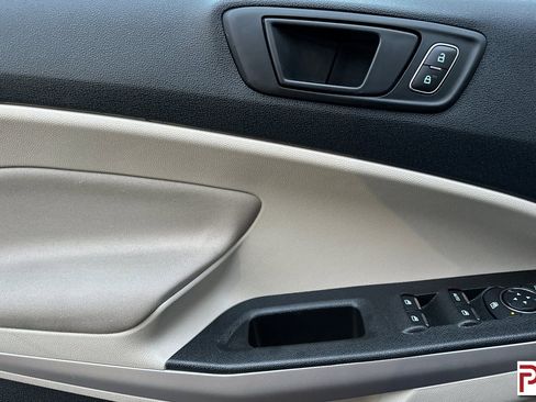 Used 2022 Ford EcoSport S image 11