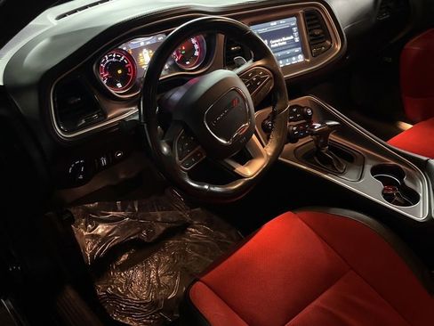 Used 2020 Dodge Challenger R/T Scat Pack w/ Dynamics Package image 8