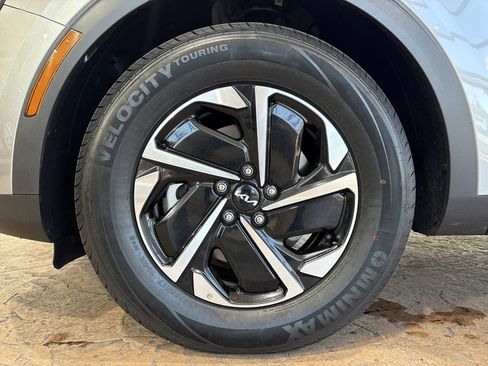 Used 2024 Kia Sportage LX FWD image 10