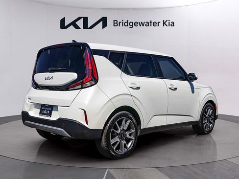 Certified 2024 Kia Soul EX w/ Option Group 015 FWD image 6
