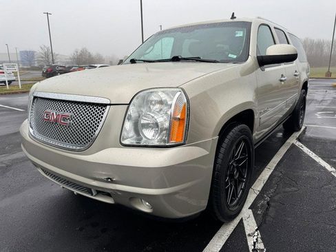 Used 2013 GMC Yukon XL Denali image 8