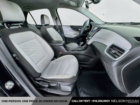 Used 2020 Chevrolet Equinox LS w/ LS Convenience Package FWD image 26