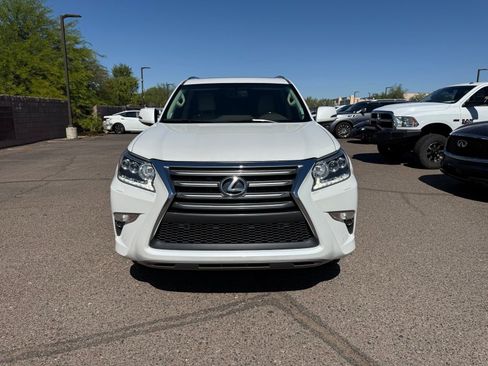Used 2019 Lexus GX 460 Premium w/ Premium Package AWD/4WD image 2