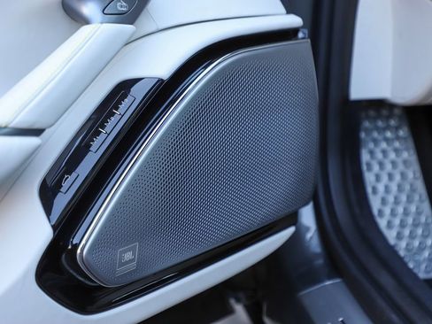 Certified 2024 Ferrari Roma image 35