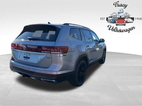 New 2026 Volkswagen Atlas SE image 7