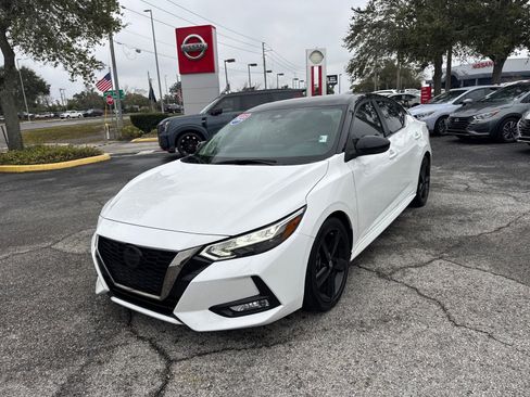 Certified 2022 Nissan Sentra SR w/ Midnight Edition image 2