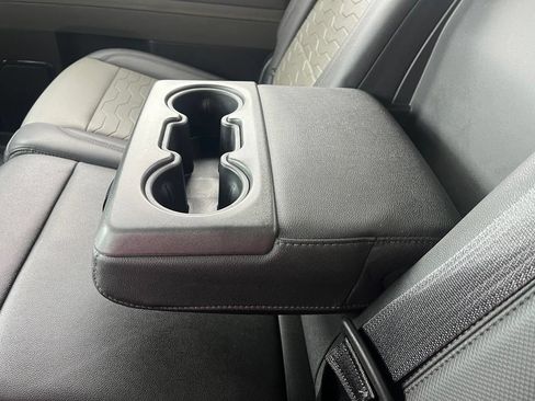Used 2022 Chevrolet Silverado 1500 ZR2 AWD/4WD image 14
