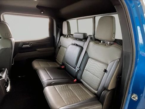 Used 2024 Chevrolet Silverado 1500 ZR2 AWD/4WD image 16