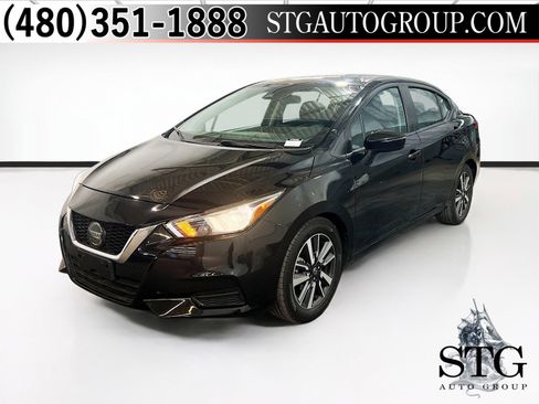 Used 2021 Nissan Versa SV image 1