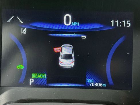Used 2021 Toyota Corolla LE FWD image 13