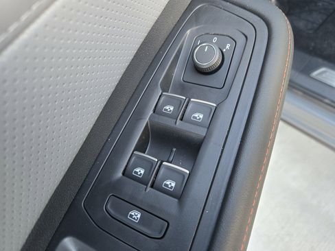 New 2025 Volkswagen Atlas Peak Edition SE image 22