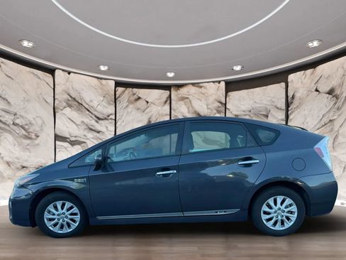 Used 2012 Toyota Prius Prime Plug-In Hybrid FWD image 5