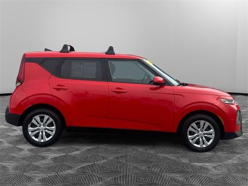 Used 2021 Kia Soul LX image 6