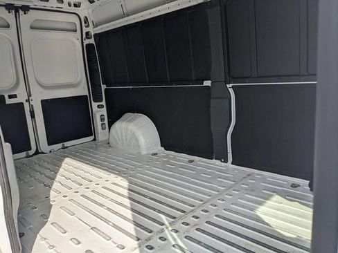 Used 2026 RAM ProMaster 2500 w/ Convenience Group FWD image 29