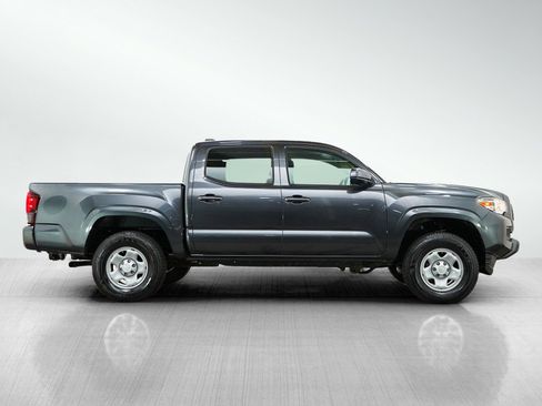 Used 2022 Toyota Tacoma SR image 6