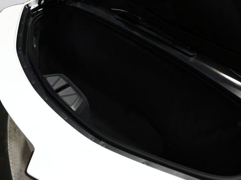 Used 2025 Chevrolet Corvette Z06 RWD image 18