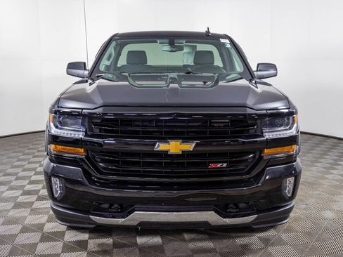 Used 2018 Chevrolet Silverado 1500 LT w/ LT Convenience Package image 22
