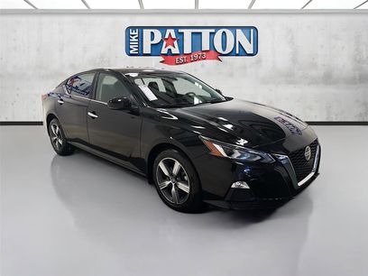Used 2022 Nissan Altima 2.5 SV w/ SV Premium Package