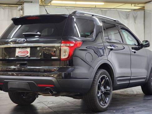 Used 2015 Ford Explorer Limited w/ Equipment Group 302A image 5