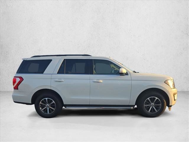 Used 2020 Ford Expedition XLT w/ Equipment Group 202A RWD image 4