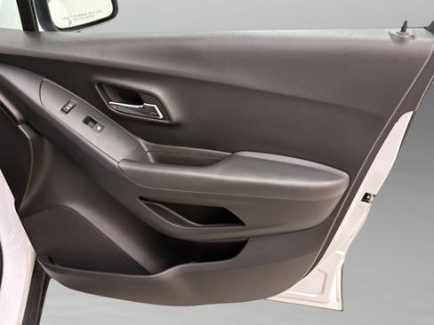 Used 2016 Chevrolet Trax LS w/ LPO, Protection Package image 22